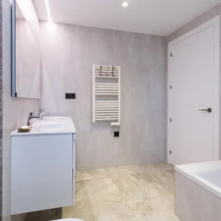 Mora Villa Planet Costa Dorada 빌라 *