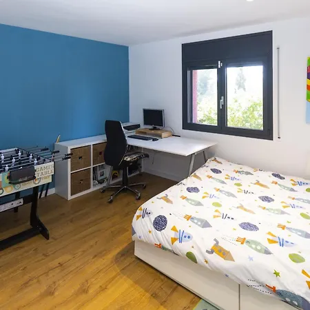 Mora Villa Planet Costa Dorada