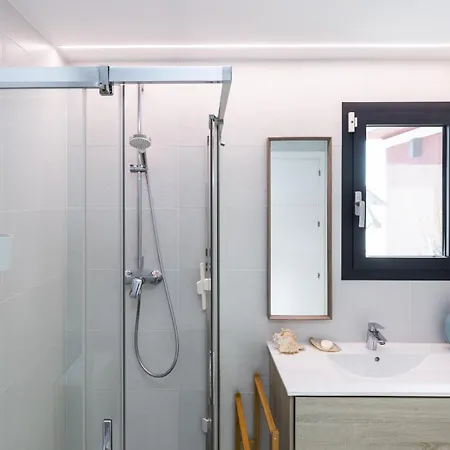 Mora Villa Planet Costa Dorada 알타풀라