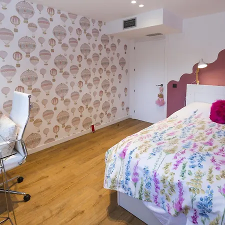 Mora Villa Planet Costa Dorada 알타풀라